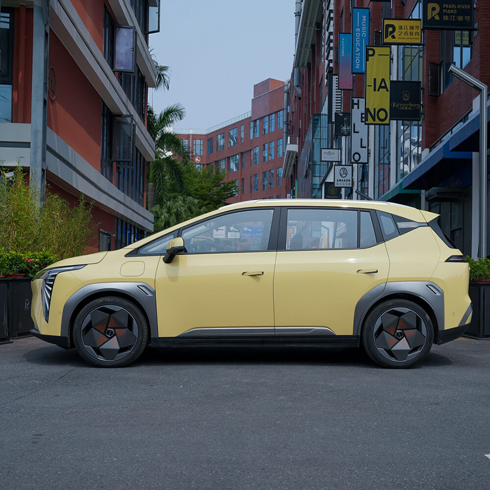 Aion Y Plus China Electric Vehicles Aion Y EV Max Mileage 610km Yellow For Sale