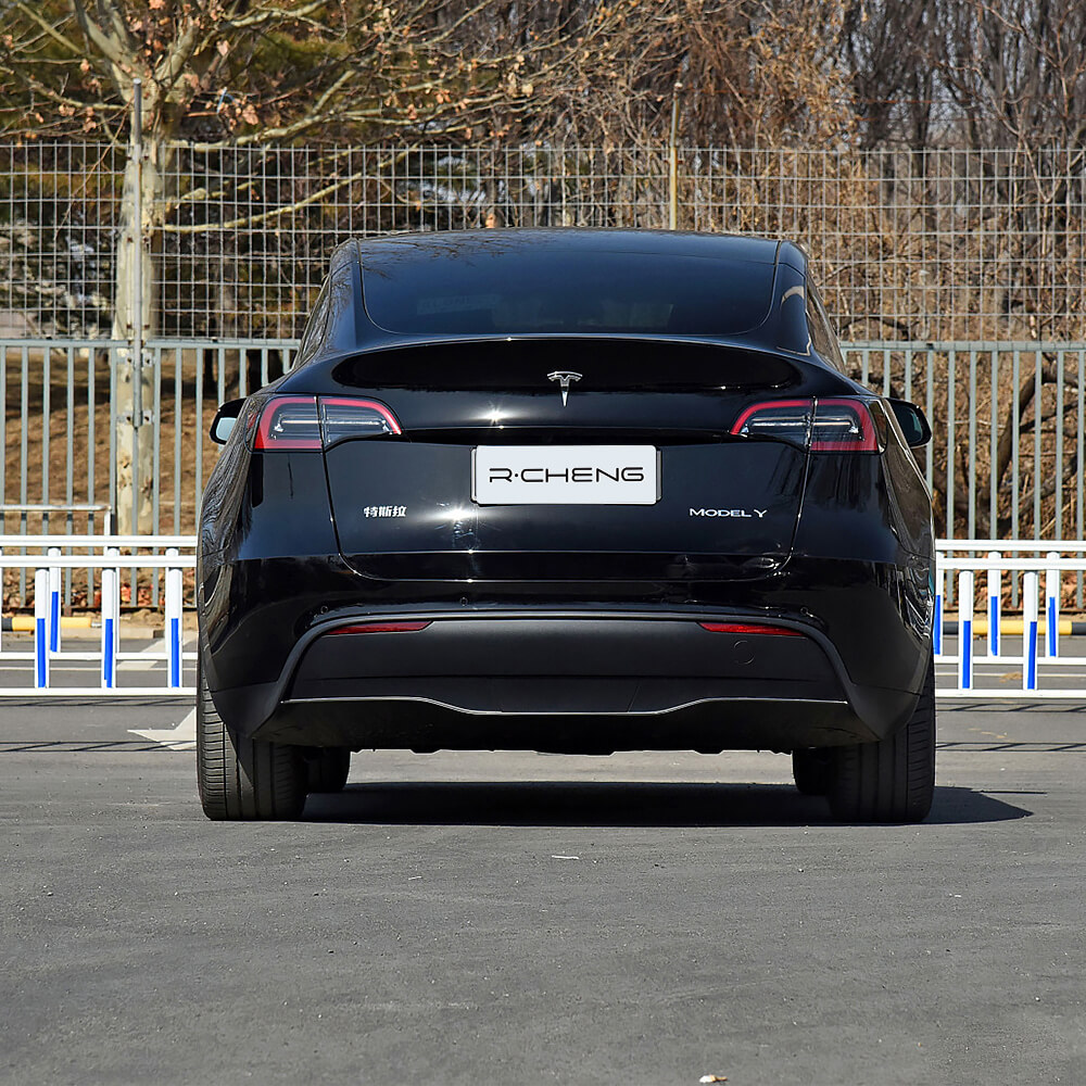 Electric EV Tesla Model Y  High Quality New Arrival New Energy Long Range Electric Sedan
