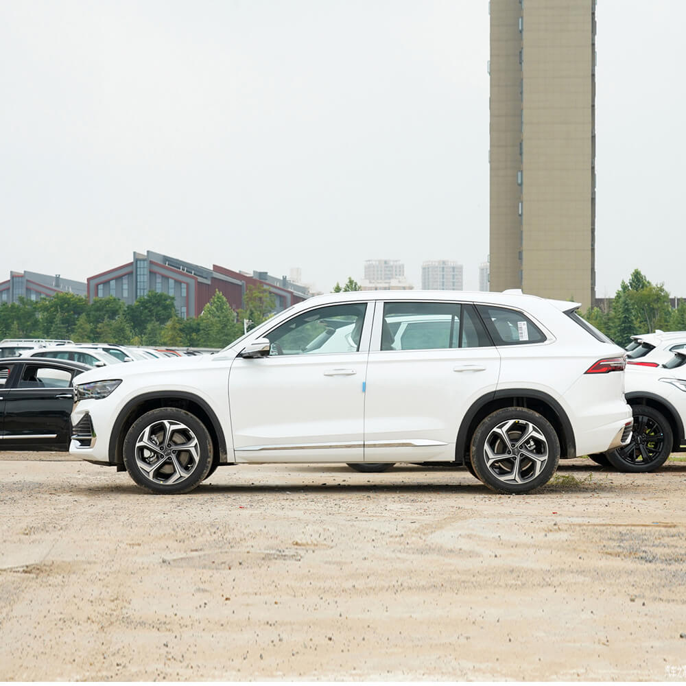Geely Xingyue L monjaro  Gas Car SUV Long Range New Standard Brand New Left Hand Drive Gasoline Car