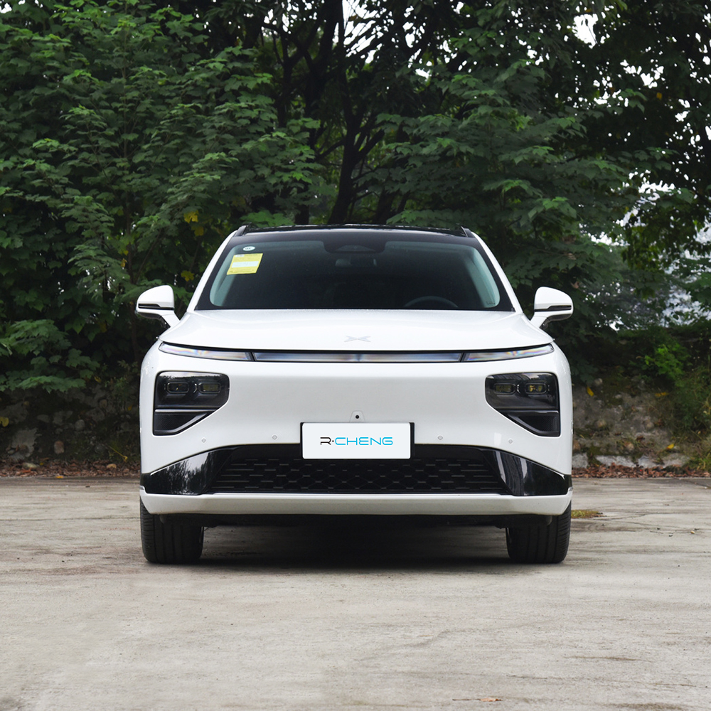 Xpeng G9 Ultimate Eletric SUV 702km Range 0-100km/h in 3.9 Seconds Advanced Autonomous Driving